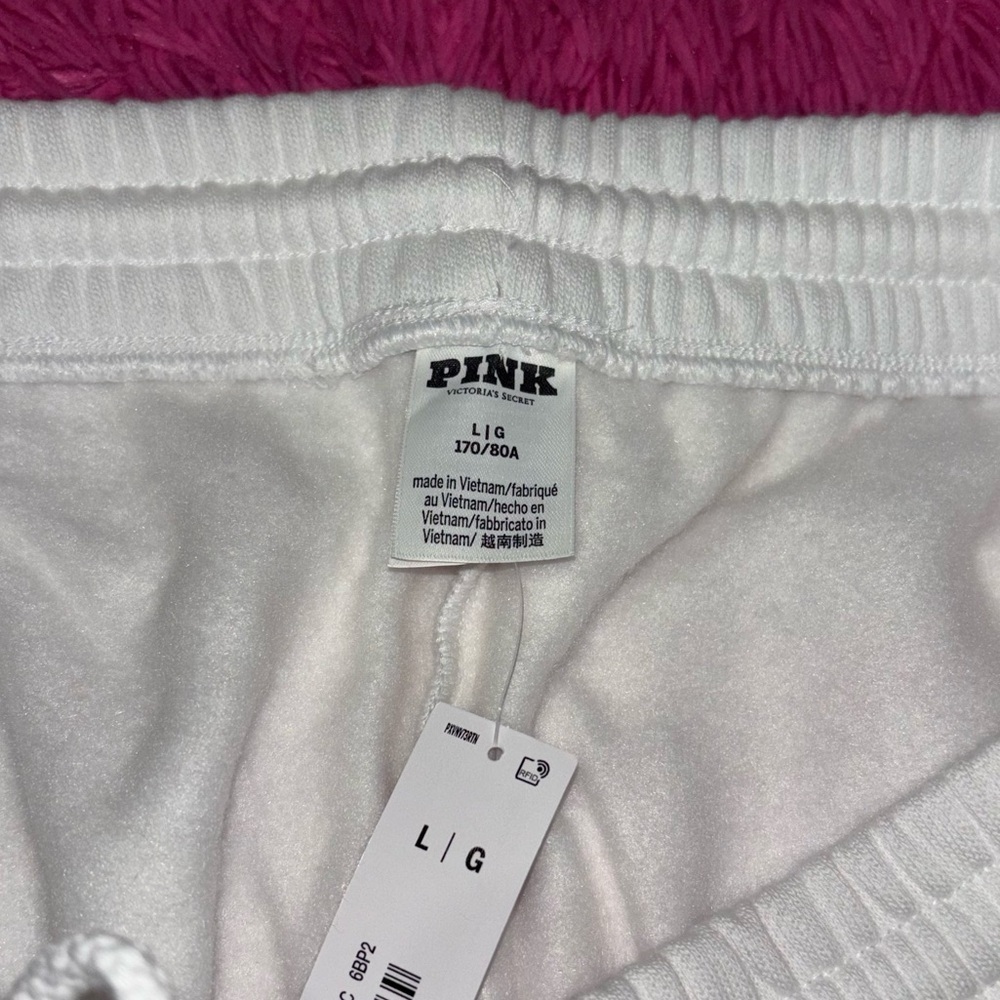 PINK Relaxed-Fit White Fleece Shorts Women Size Large - Picture 5 of 9